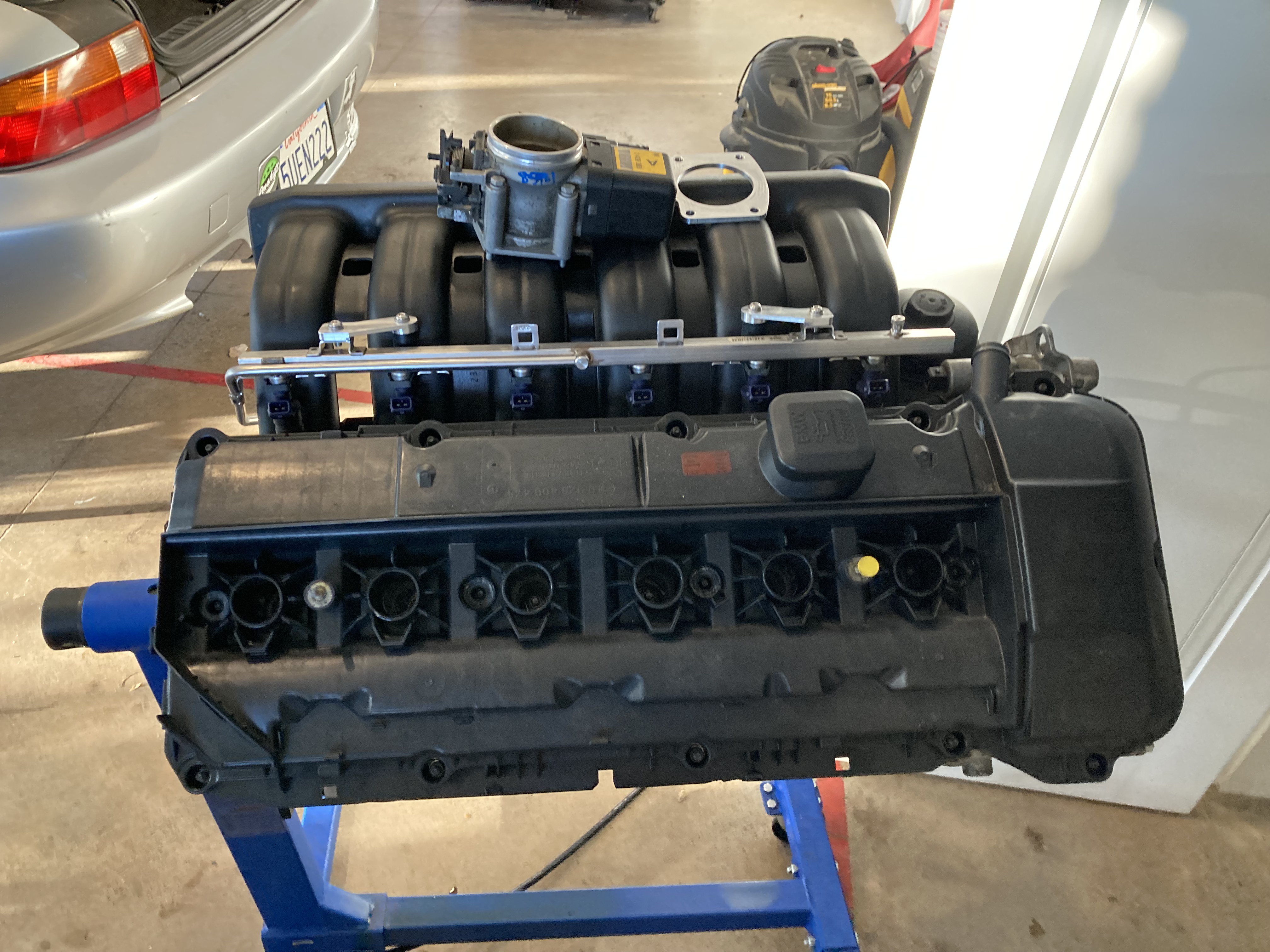 M54B30 with M50 manifold ready to install